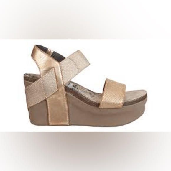 OTBT Bushnell platform Sandals casual metallic gold bronze women’s size 7 - Picture 1 of 9